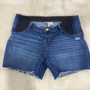 Maternity shorts